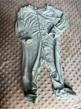 Magnetic me bamboo Footed Pajamas - Green